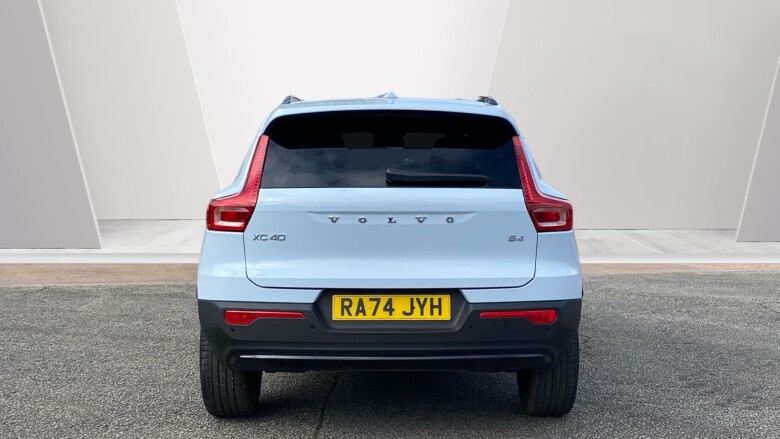 Volvo XC40 2.0 B4P Ultra Dark 5dr Auto Petrol Estate